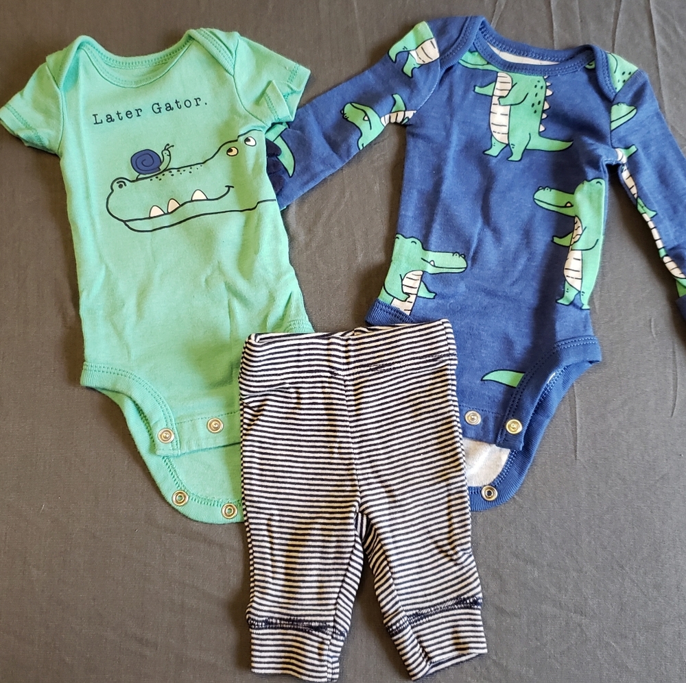 Carter's NB 3 piece pant set